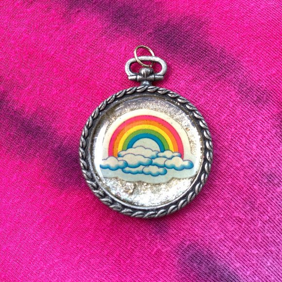 Lisa Frank Rainbow Classic 90's Vintage Sticker Pendant / Charm Necklace Sticker - Picture 2 of 6